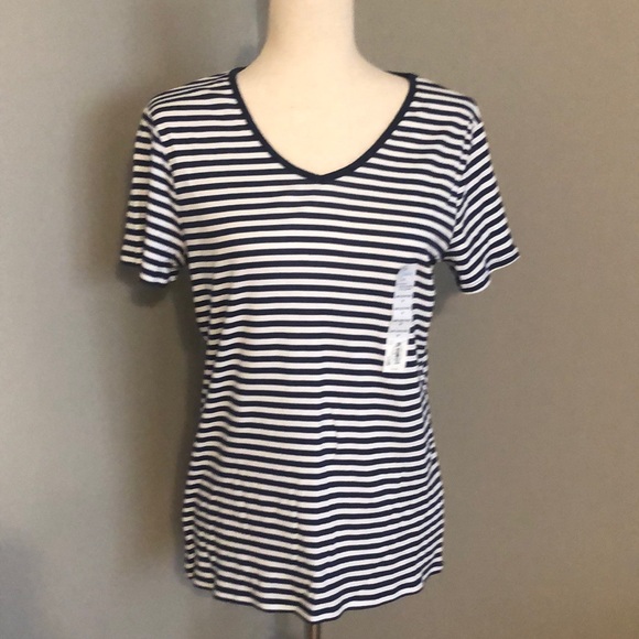 croft & barrow Tops - Croft and Barrow NWT Navy Striped Tee, Women’s Size Medium.